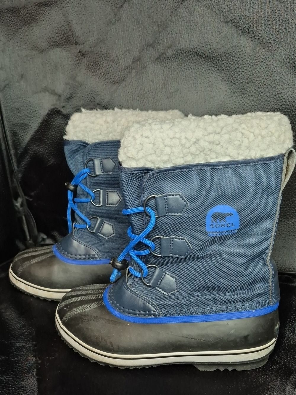 Sorel Yoot Pac Kid's Size 6 Blue and Black Nylon Rubber Ducks Boots